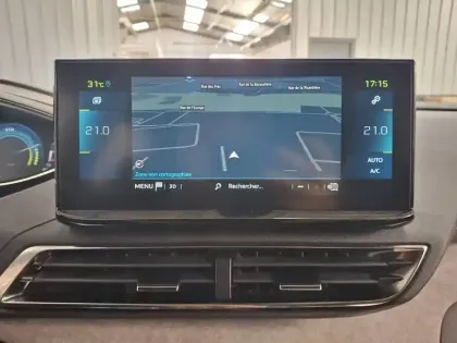 Photo 27 Peugeot 3008  Hybrid 225 e-EAT8
