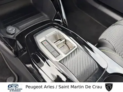 Photo 13 Peugeot 2008  Hybrid 145 e-DCS6