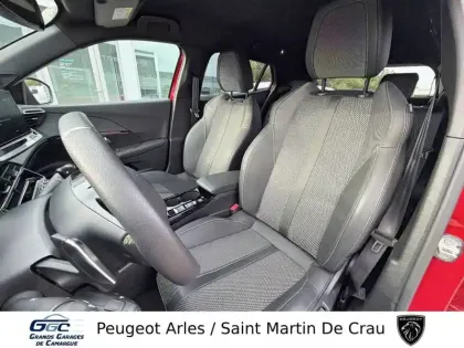 Photo 8 Peugeot 2008  Hybrid 145 e-DCS6