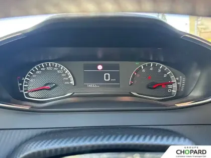 Photo 16 Peugeot 208  PureTech 75 S&S BVM5