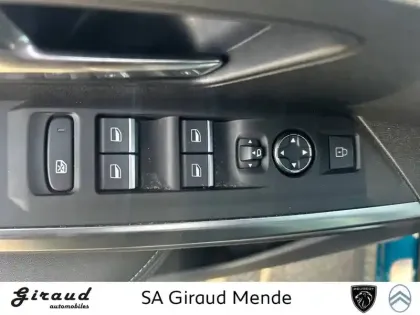 Photo 17 Peugeot 3008  Electrique 210 ch 73 kWh