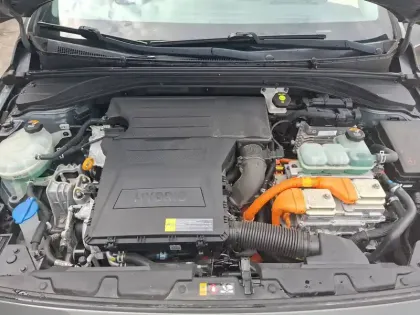 Photo 34 Hyundai Ioniq  Hybrid 141 ch