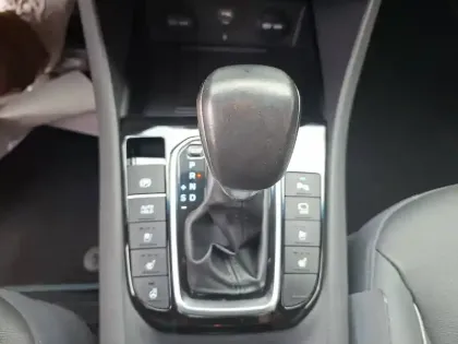 Photo 16 Hyundai Ioniq  Hybrid 141 ch