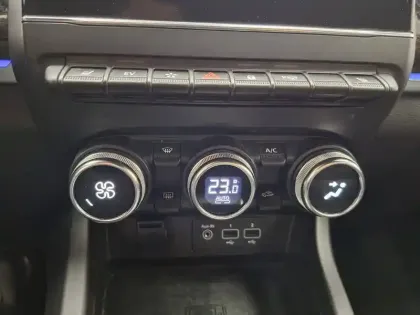 Photo 48 Renault Arkana  E-Tech 145