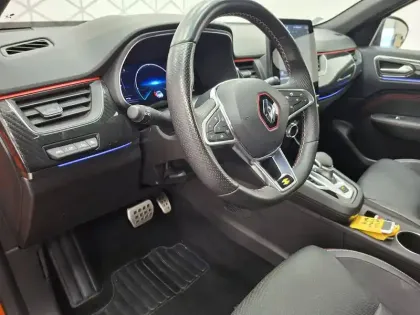 Photo 37 Renault Arkana  E-Tech 145