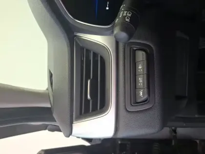 Photo 18 Renault Captur  mild hybrid 140