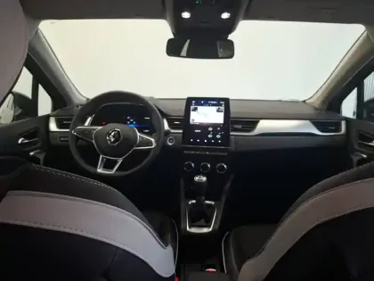 Photo 10 Renault Captur  mild hybrid 140
