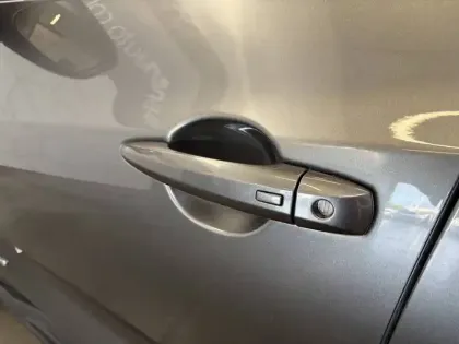 Photo 13 Nissan Juke  HYBRID 143