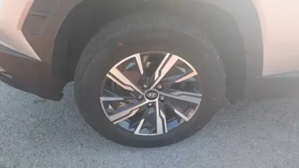 Photo 14 Hyundai Tucson  1.6 T-GDI 230 Hybrid BVA6