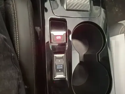 Photo 23 Peugeot 208  Hybrid 100 e-DCS6