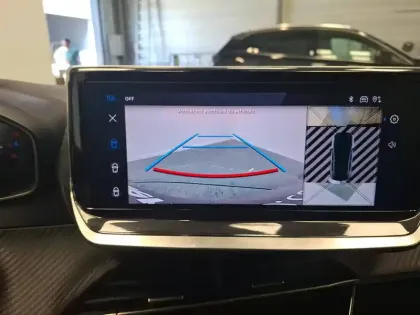 Photo 15 Peugeot 208  Hybrid 100 e-DCS6