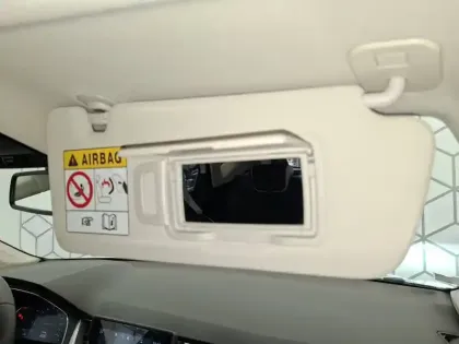 Photo 40 Renault Captur  TCe 140 EDC - 21