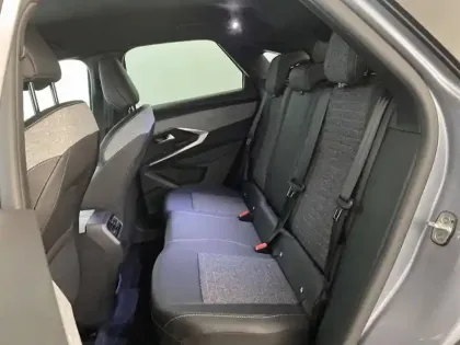 Photo 8 Peugeot 3008  Hybrid 145 e-DCS6