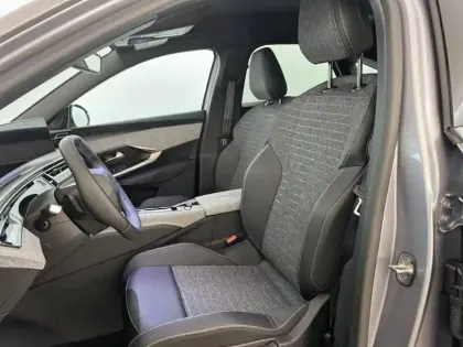 Photo 6 Peugeot 3008  Hybrid 145 e-DCS6