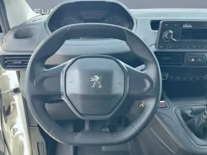 Photo 15 Peugeot Partner  FOURGON STANDARD 1000 KG BLUEHDI 130 S&S BVM6