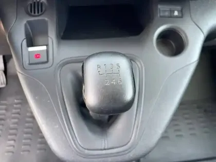 Photo 17 Peugeot Partner  FOURGON STANDARD 1000 KG BLUEHDI 130 S&S BVM6