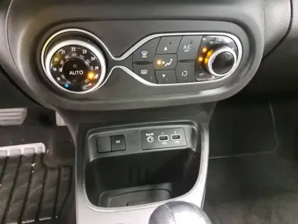 Photo 34 Renault Twingo  III Achat Intégral - 21