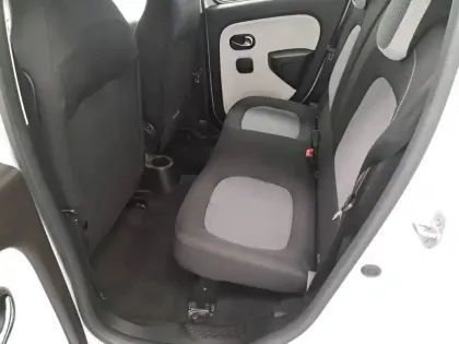 Photo 24 Renault Twingo  III Achat Intégral - 21