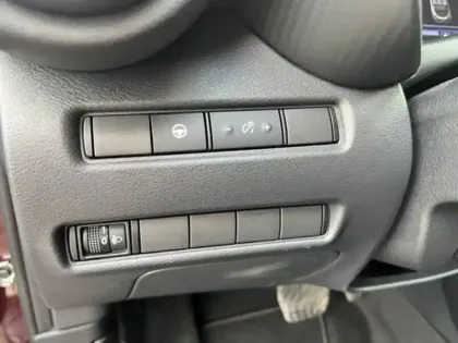 Photo 23 Nissan Juke  HYBRID 143