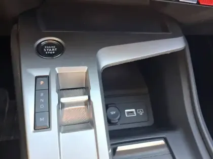 Photo 12 Peugeot 308  SW BlueHDi 130ch S&S EAT8