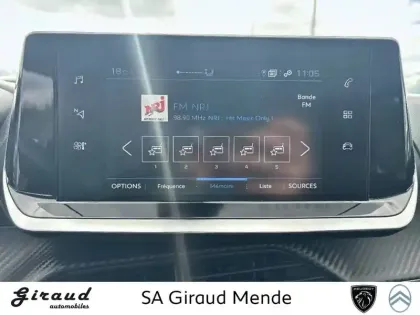 Photo 24 Peugeot 208  PureTech 100 S&S BVM6