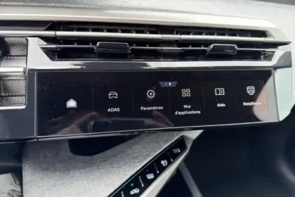 Photo 21 Peugeot 3008  Hybrid 136 e-DCS6