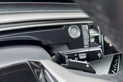 Photo 20 Peugeot 3008  Hybrid 136 e-DCS6