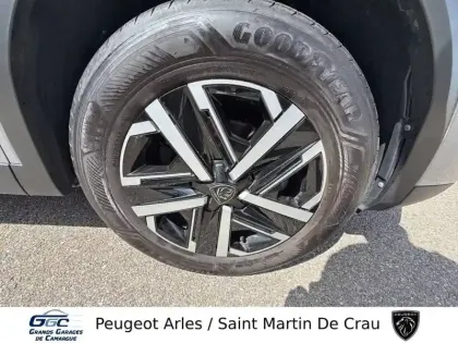 Photo 12 Peugeot 2008  PureTech 100 S&S BVM6