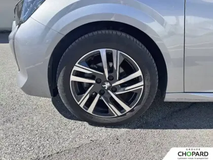 Photo 24 Peugeot 208  PureTech 75 S&S BVM5