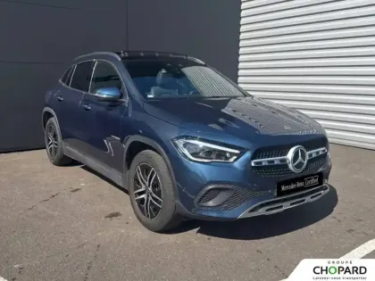 Photo 32 Mercedes GLA  250 e 8G-DCT
