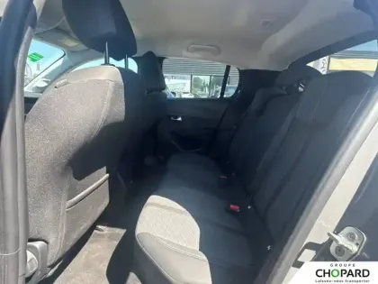 Photo 34 Peugeot 208  Hybrid 100 e-DCS6