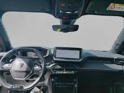 Photo 7 Peugeot 2008  Hybrid 136 e-DCS6