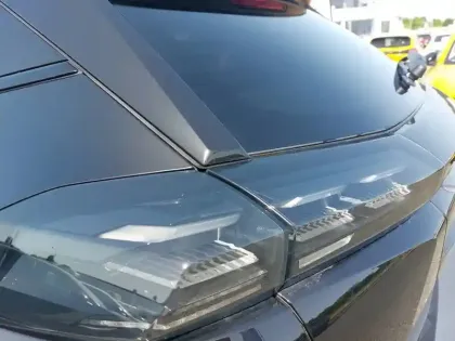 Photo 16 Peugeot 2008  Hybrid 136 e-DCS6