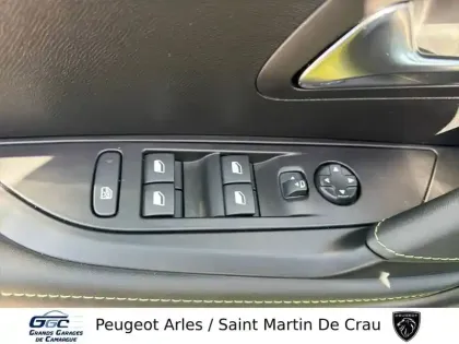 Photo 11 Peugeot 208  Hybrid 110 e-DCS6