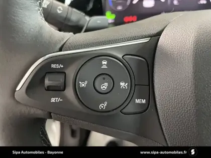 Photo 16 Opel Grandland  Hybrid 225 ch BVA8