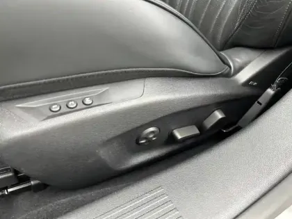Photo 43 DS DS 4  Hybride E-Tense 225 EAT8