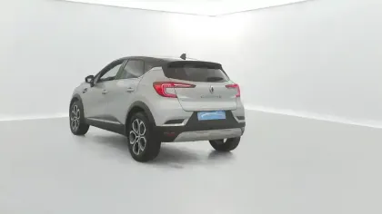 Photo 11 Renault Captur  mild hybrid 160 EDC