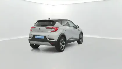 Photo 13 Renault Captur  mild hybrid 160 EDC