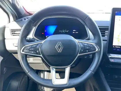 Photo 8 Renault Symbioz  E-Tech full hybrid 145