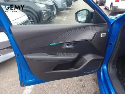 Photo 11 Peugeot 208  PureTech 130 S&S EAT8