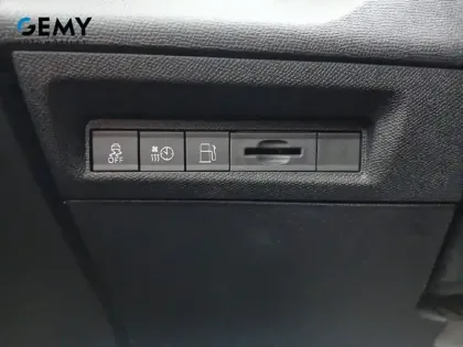 Photo 36 Peugeot 308  PHEV 225 e-EAT8