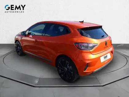 Photo 6 Renault Clio  E-Tech full hybrid 145 ch GSR2