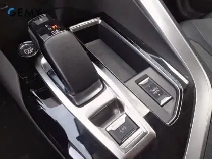 Photo 20 Peugeot 3008  Hybrid 225 e-EAT8