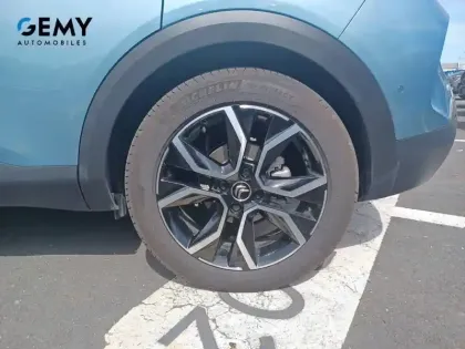 Photo 10 Citroën C4 e- 136 ch Automatique