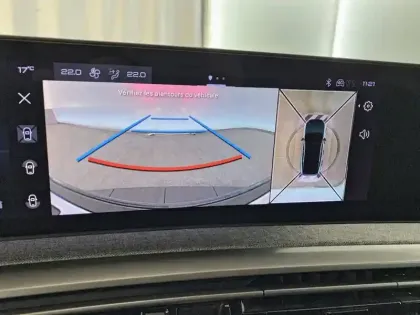 Photo 13 Peugeot 2008  Hybrid 145 e-DCS6