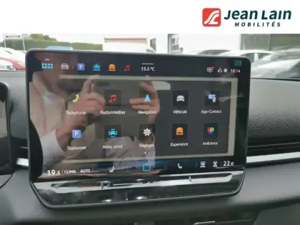 Photo 15 Volkswagen T-roc  1.5 eTSI EVO2 Hybrid 150 ch DSG7