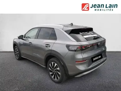 Photo 6 Volkswagen T-roc  1.5 eTSI EVO2 Hybrid 150 ch DSG7