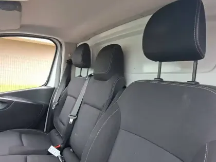 Photo 27 Renault Trafic  FGN L1H1 1200 KG DCI 120
