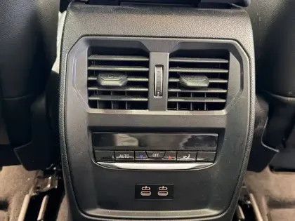 Photo 32 BMW Serie 3 318d 150 ch BVA8
