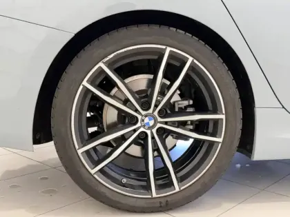 Photo 10 BMW Serie 3 318d 150 ch BVA8
